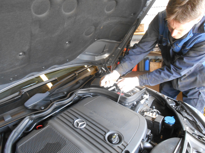 Mercedes Car Repairs at Golden Hill Garage (Redland) Bristol